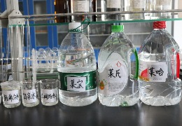 化妝品原料小百科：實驗室常用水有什么區別？